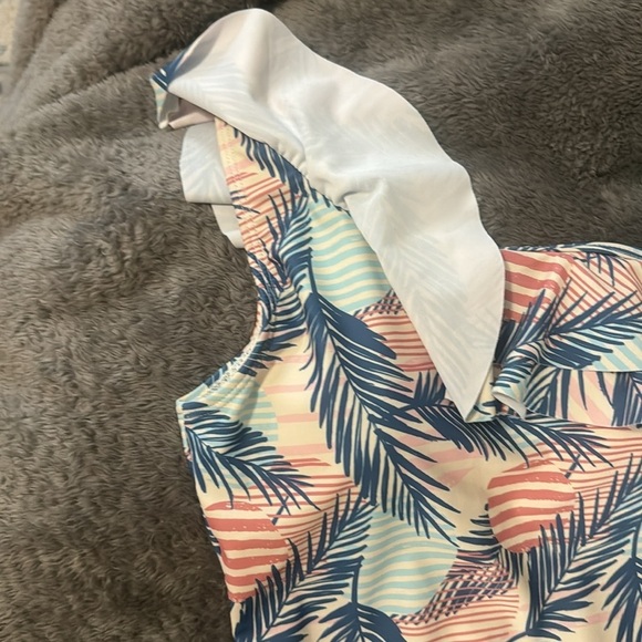 Tropical Ruffle Shoulder Strap Bathing Suit - 15/16 - NWOT - Picture 4 of 9